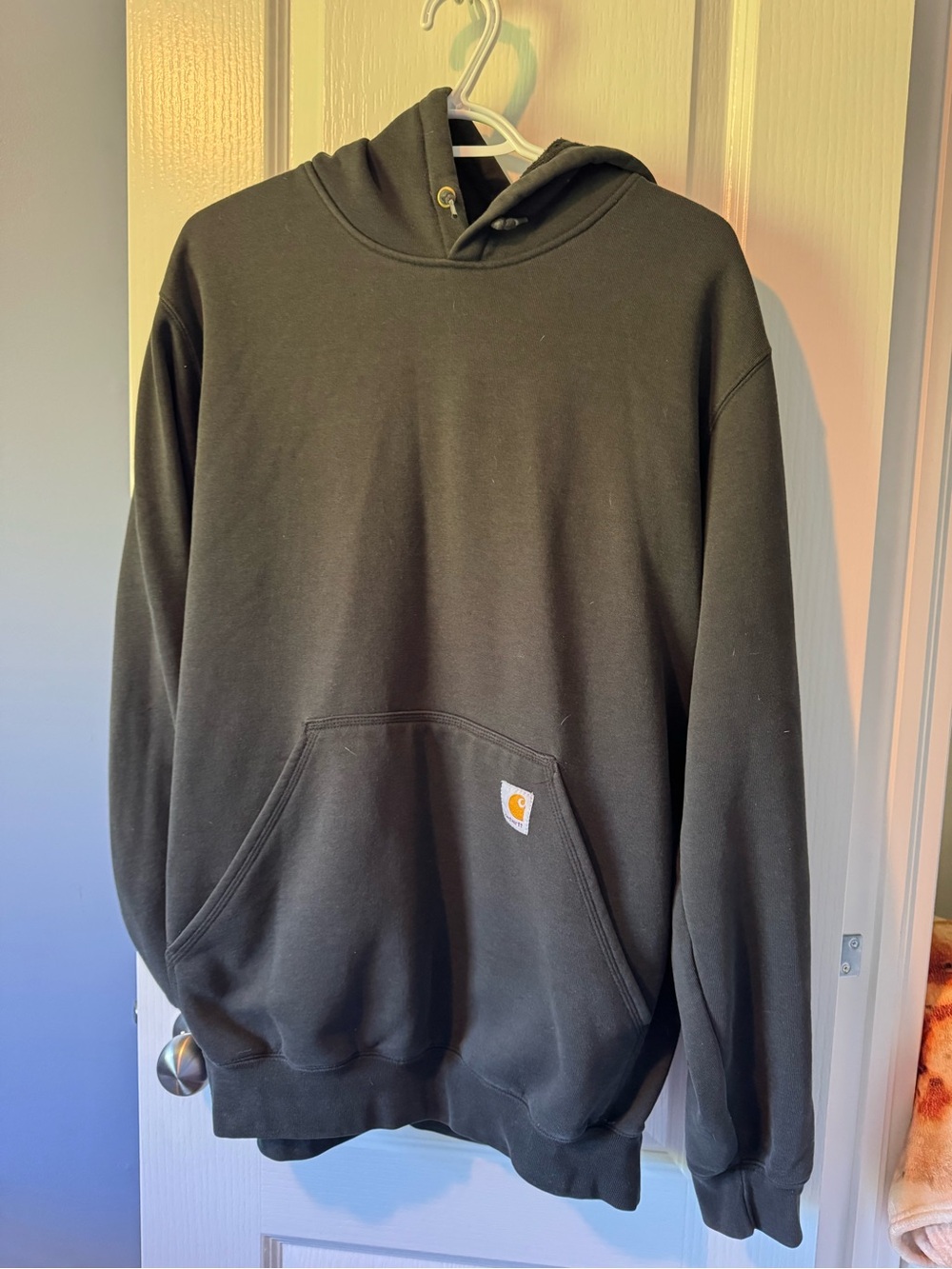 (Work Condition) Carhartt Black Pullover Hoodie with Front Pocket